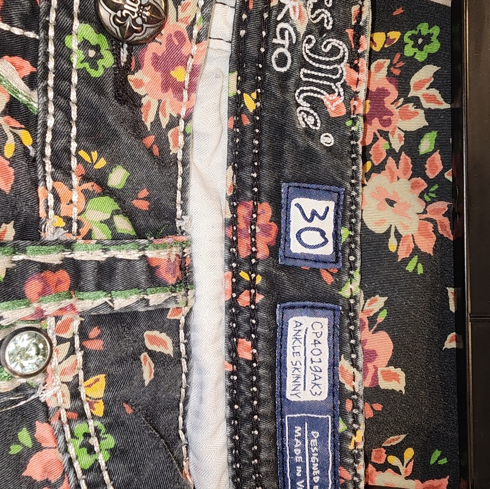 Miss Me Dark Jeans with Floral Accents CARGO ankle Skinny Sz. 30 Vintage Look - Picture 6 of 6